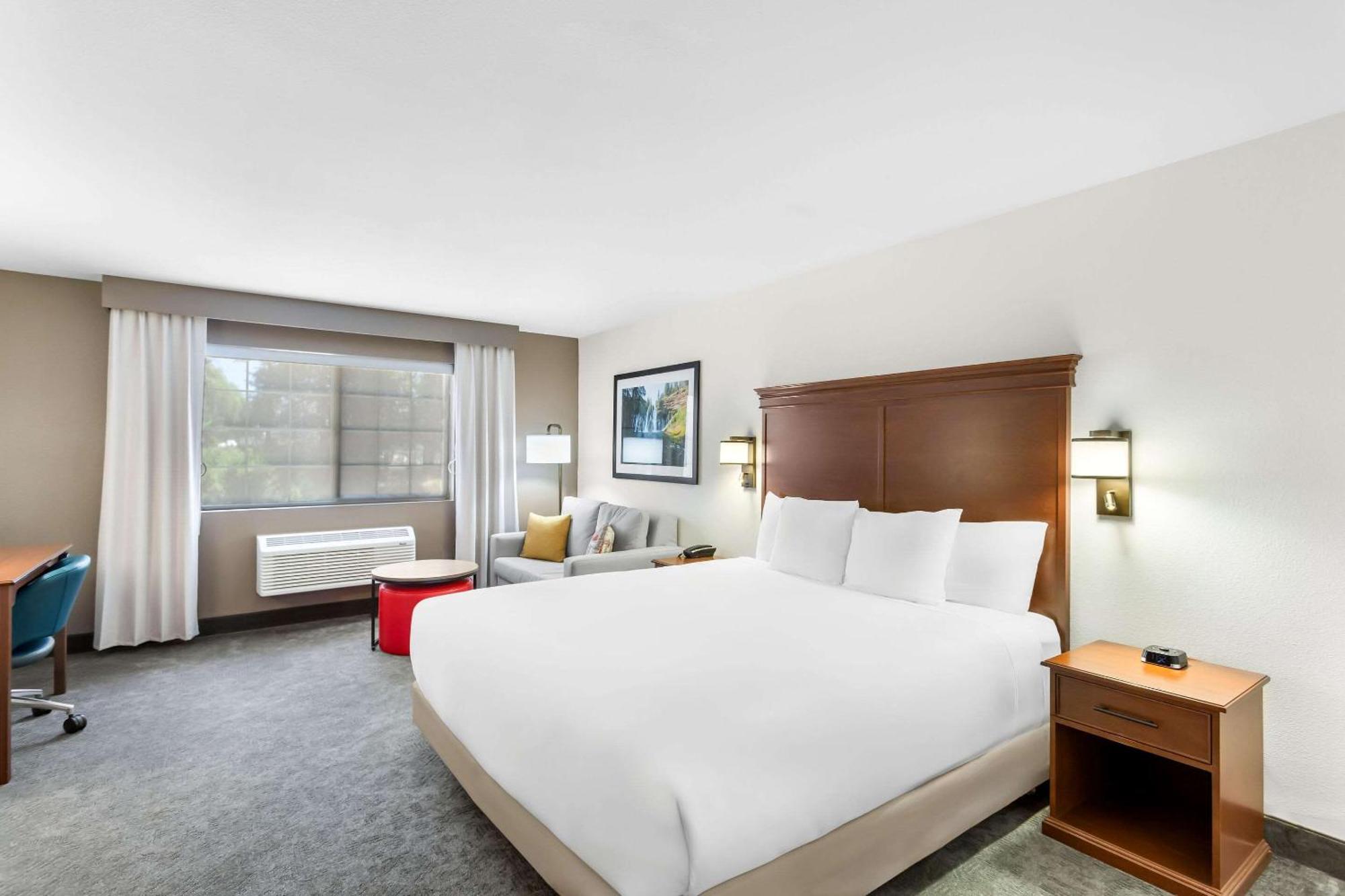 Comfort Inn & Suites Susanville Esterno foto